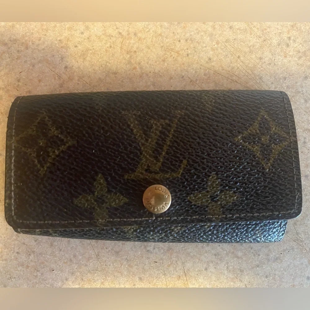 LOUIS VUITTON Vintage Unisex Canvas Monogram Key Holder